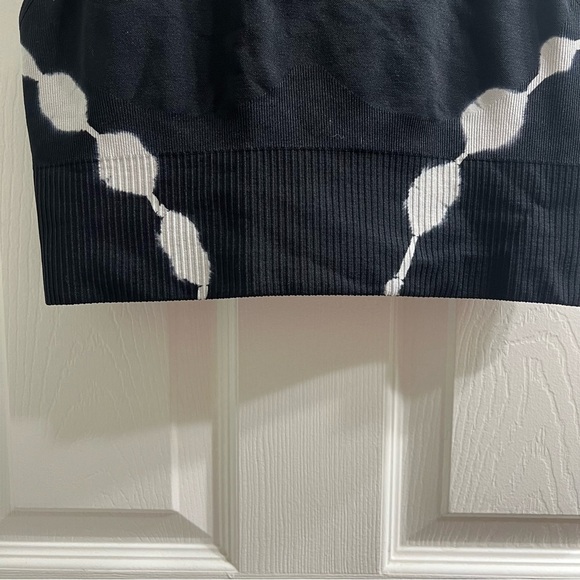 ZIYA Hendricks Cropped Tie Dye Tank Top. Size Large. - Picture 3 of 9